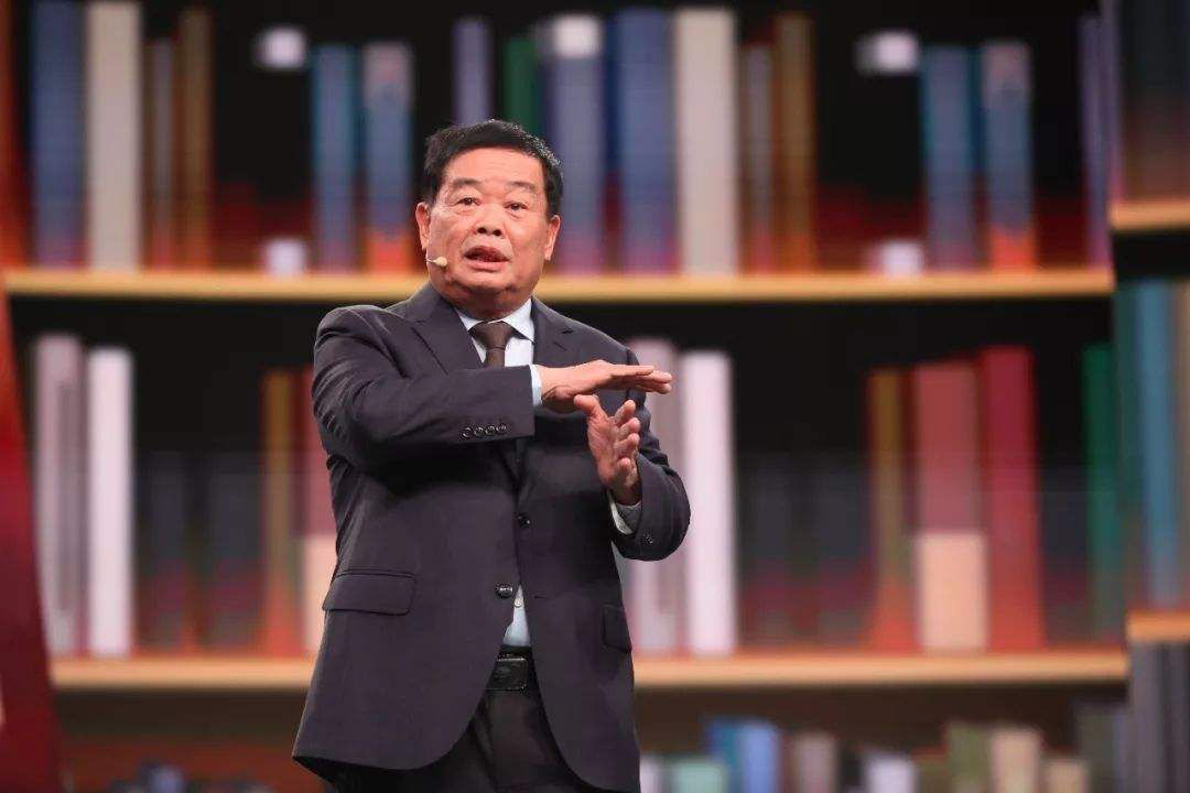 75岁再捐100亿办大学！玻璃大王曹德旺：一个被严重低估的中国企业家