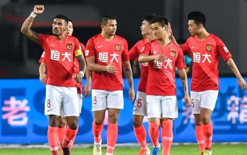中国足球，没了恒大活不成？